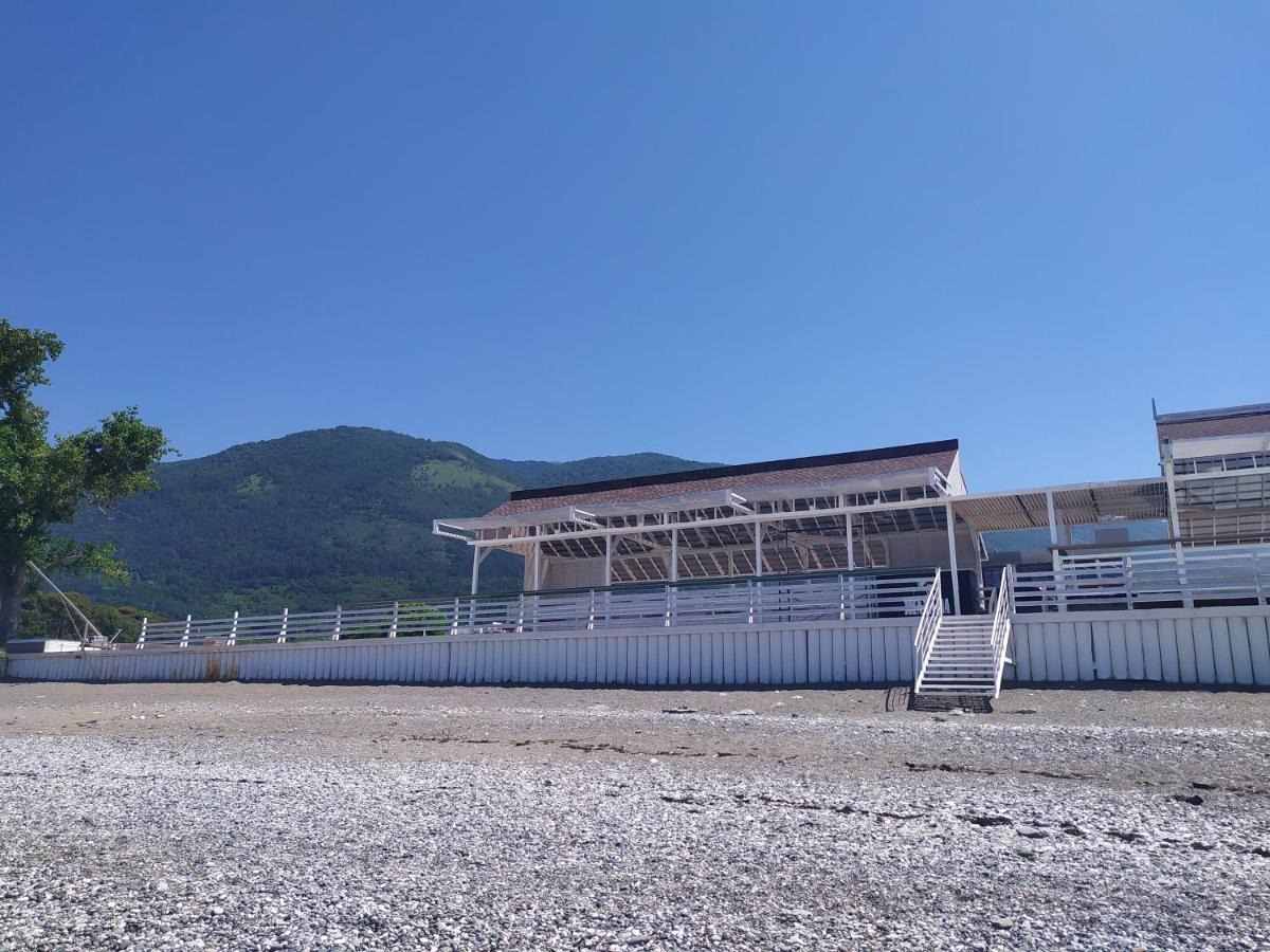 Guesthouse Mira Gagra Exterior photo